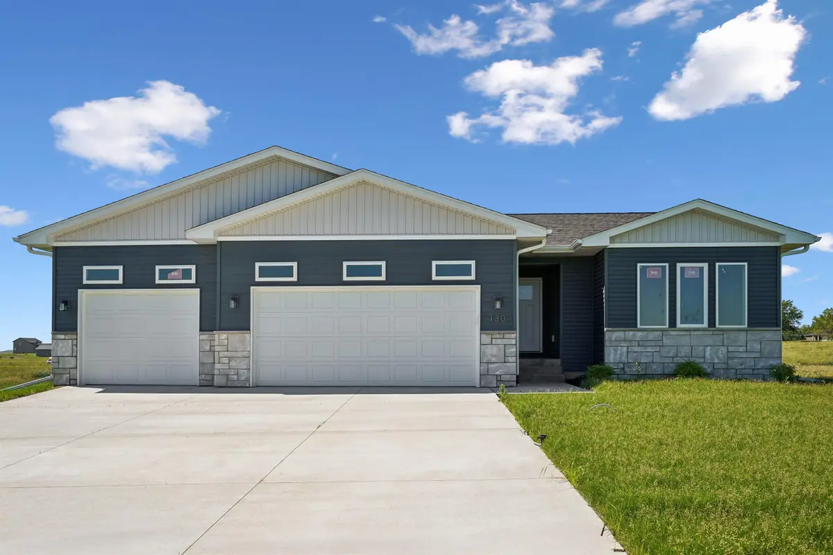 130 Moonlight Drive, Waterloo, IA 50701 - #1