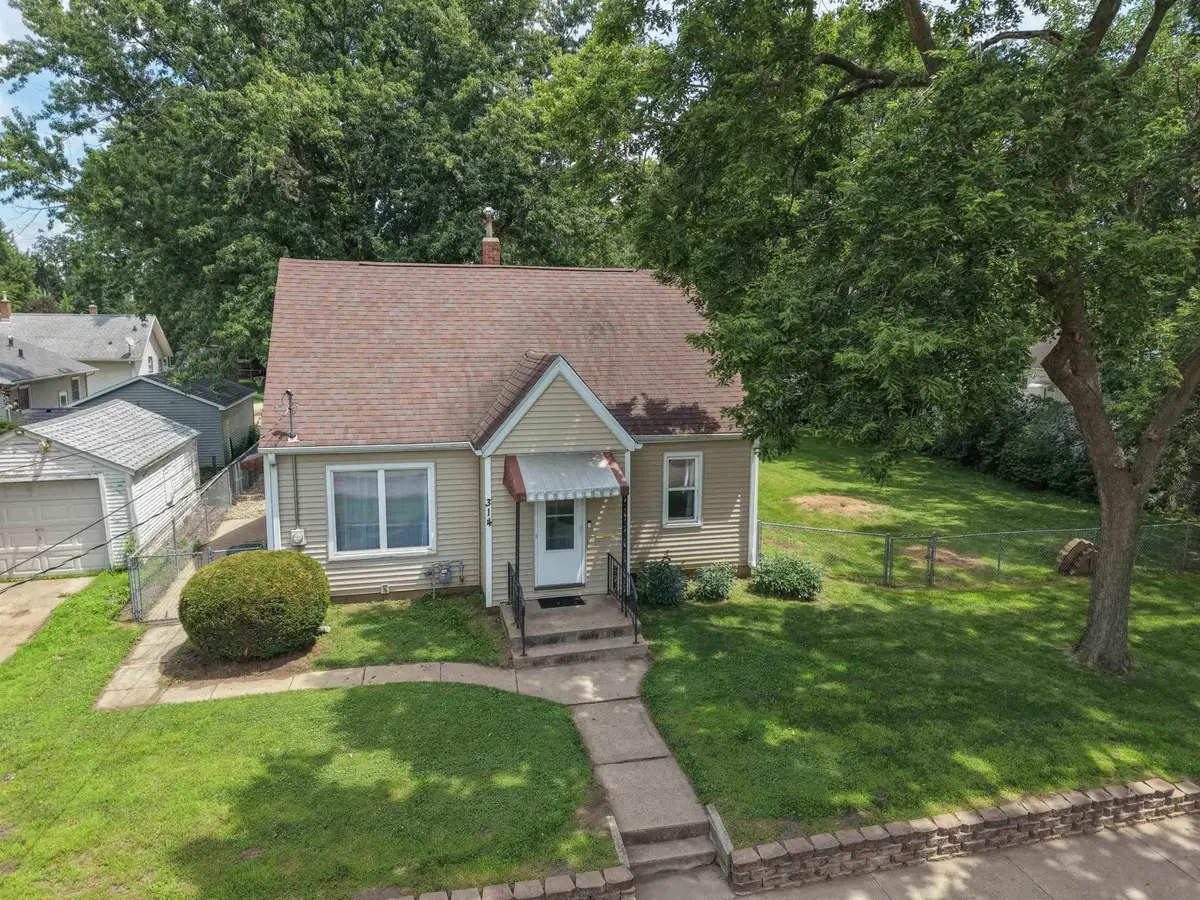 314 Leonard Avenue, Waterloo, IA 50703 - #1
