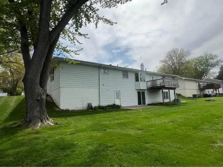 11383 Robin Hood, Dubuque, IA 52001 - #2