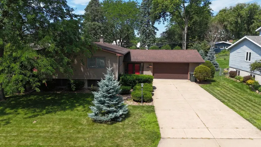 1111 Ellen Street, Cedar Falls, IA 50613 - #2