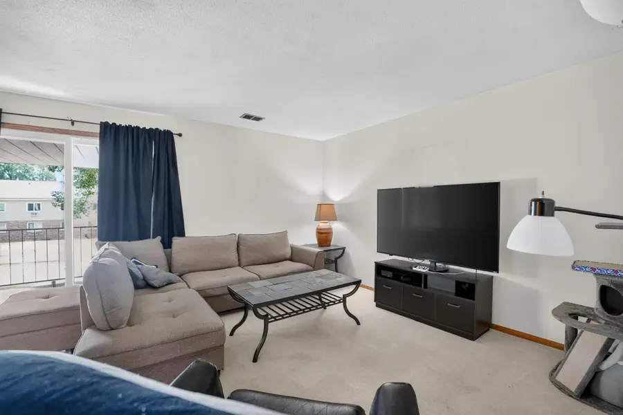 766 Russell Road #3, Waterloo, IA 50701 - #3