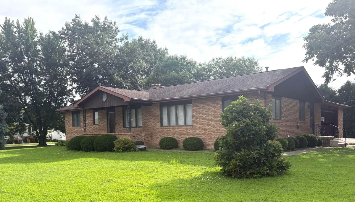 1135 Main Street, Jesup, IA 50648 - #1