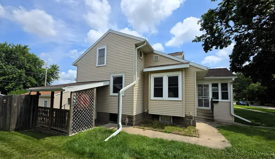 1527 Bertch Avenue, Waterloo, IA 50702 - #3