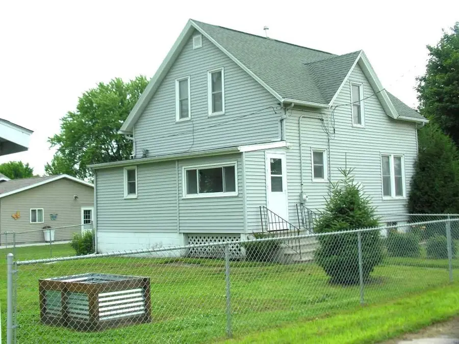 516 SE 2nd Avenue, Hayfield, MN 55940 - #3