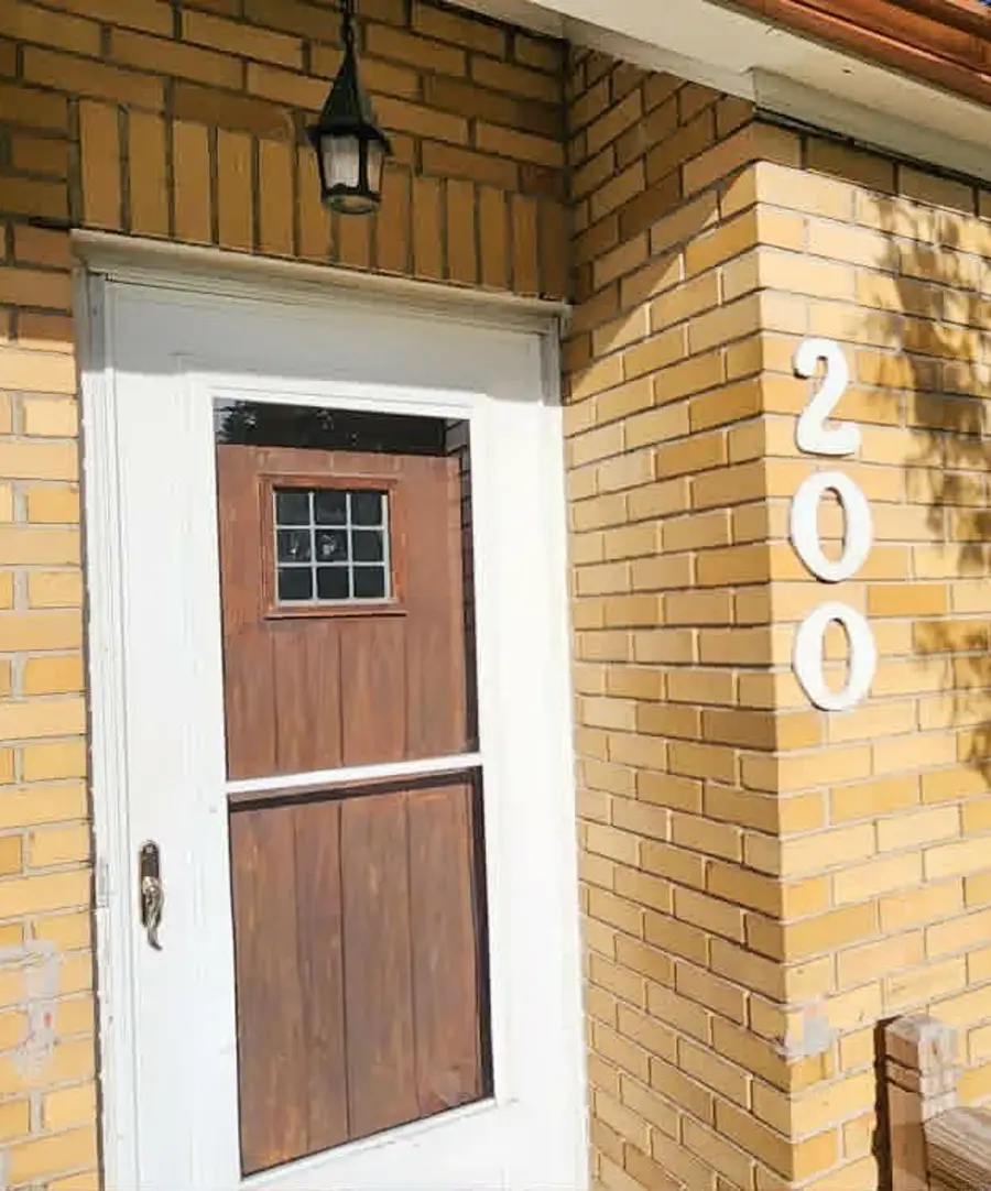 200 S Wayne Street, Manchester, IA 52057 - #3