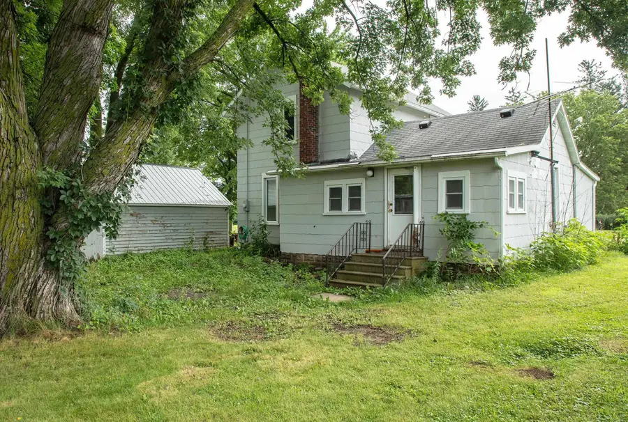 809 Pine Street, Allison, IA 50602 - #3