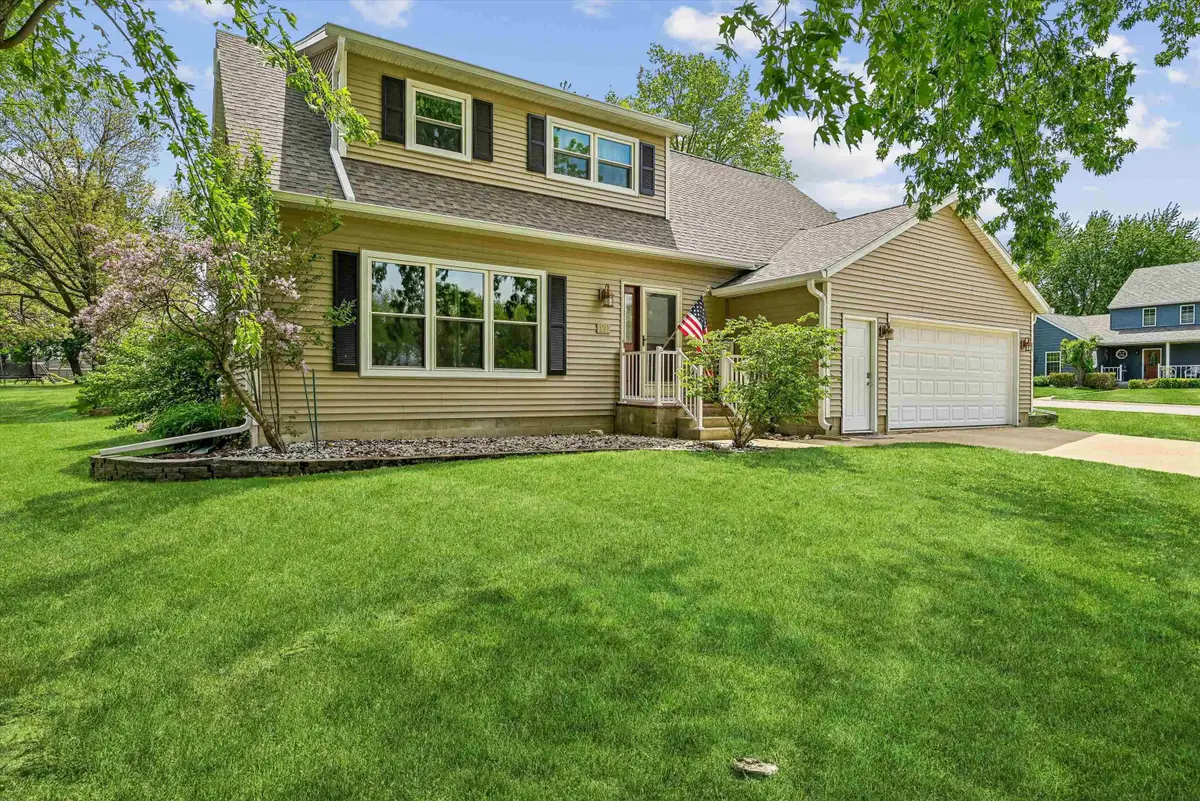 1211 Country Meadows Drive, Waverly, IA 50677 - #1