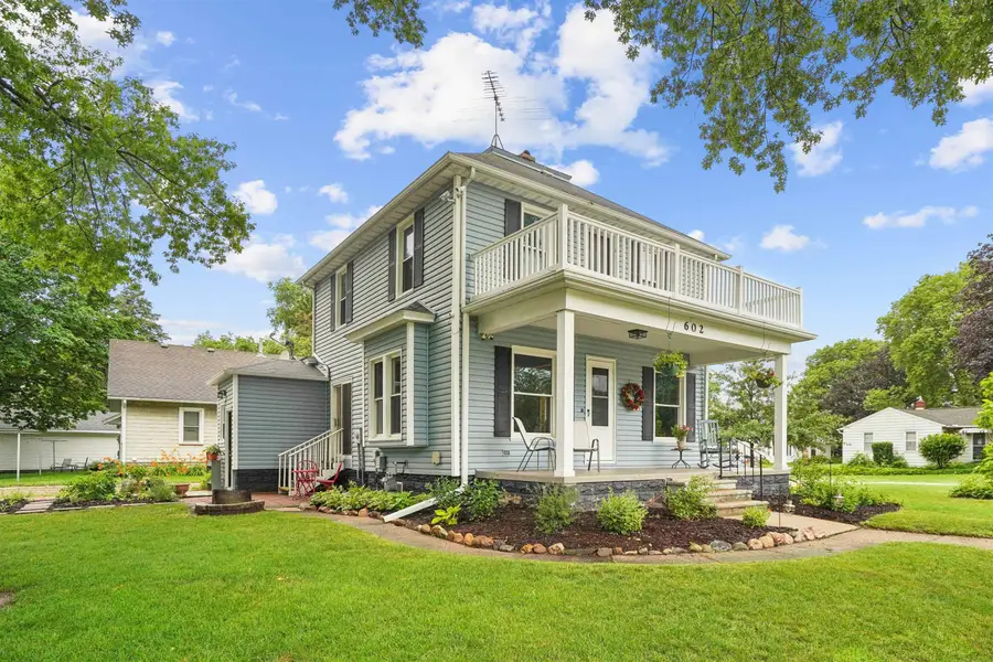 602 SW 3rd Street, Waverly, IA 50677 - #2