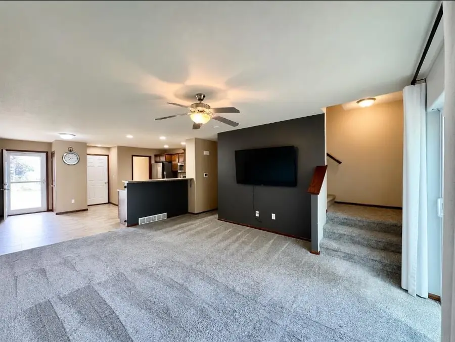 1022 Lois Lane, Waterloo, IA 50702 - #3