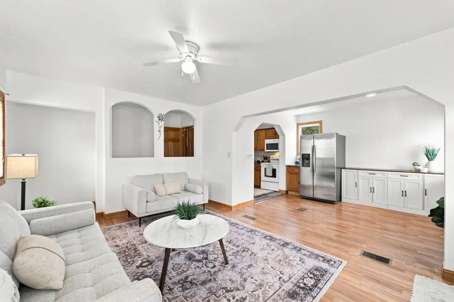 1535 Hawthorne Avenue, Waterloo, IA 50702 - #3