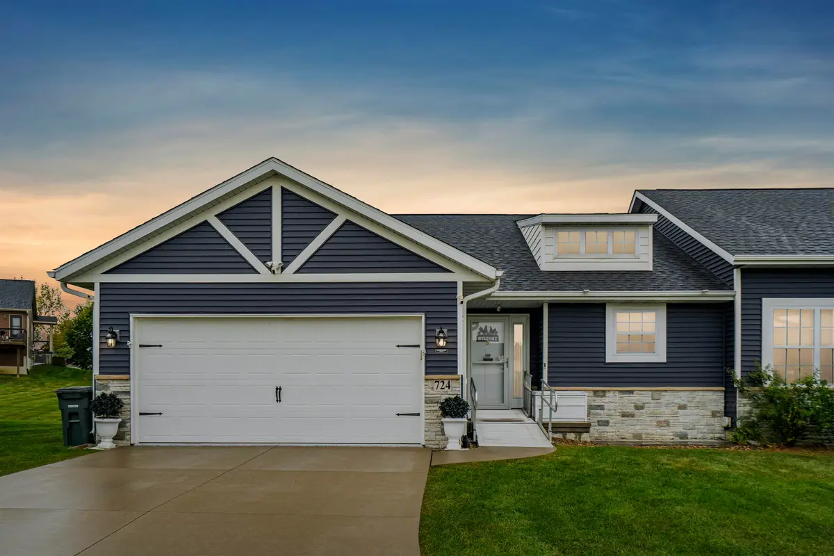 724 Grindstone Circle, Waterloo, IA 50702 - #1