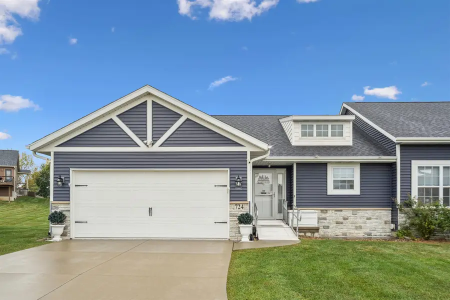 724 Grindstone Circle, Waterloo, IA 50702 - #3