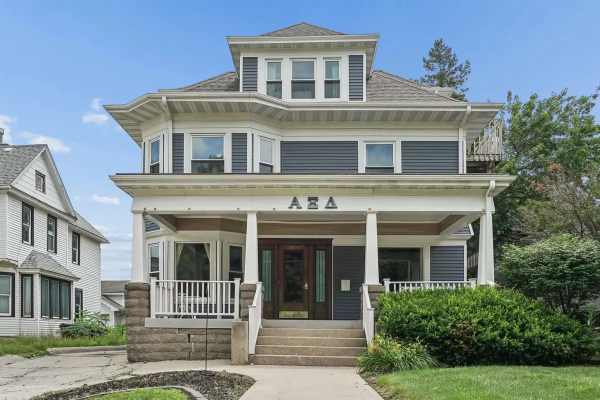2410 College Street, Cedar Falls, IA 50613 - #1