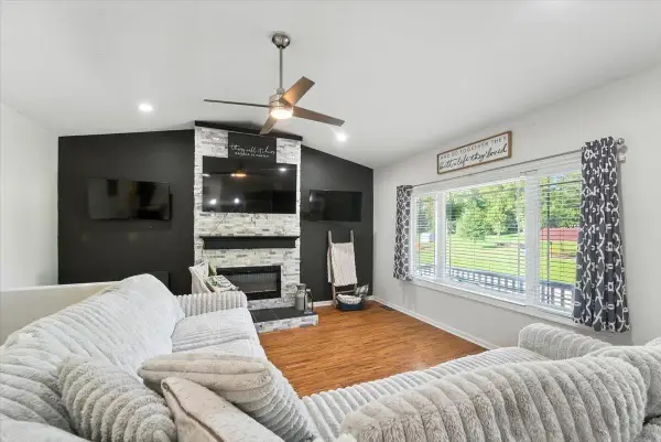 127 Doyle Avenue, Evansdale, IA 50707