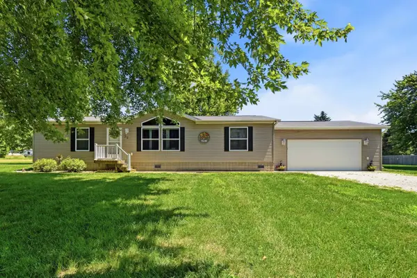 35 12th Ave Nw, Oelwein, IA 50662