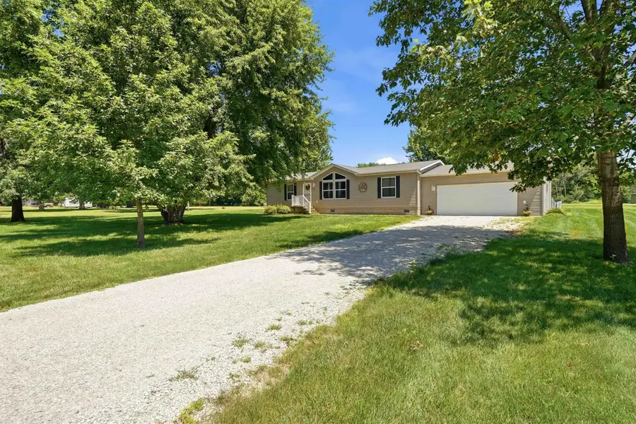 35 12th Ave Nw, Oelwein, IA 50662 - #2