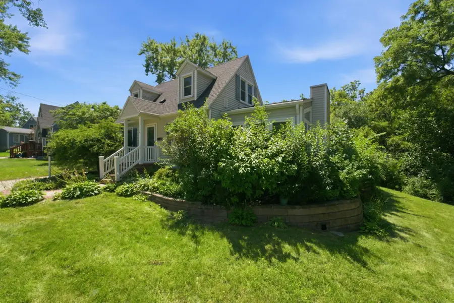 114 Hanna Boulevard, Waterloo, IA 50701 - #2
