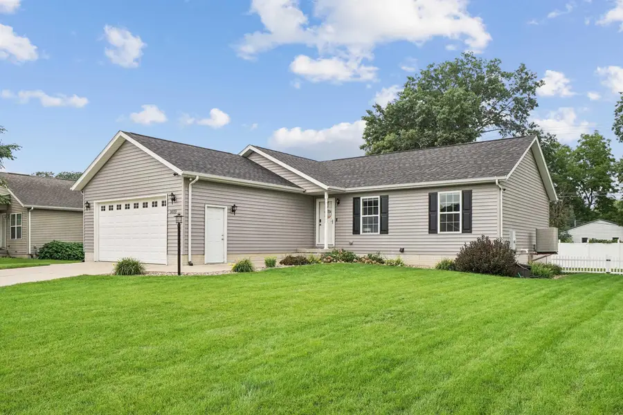 1409 Springbrook Drive, Cedar Falls, IA 50613 - #3