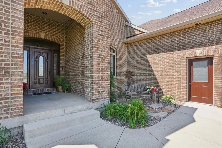 1711 Greenhill Drive, Cedar Falls, IA 50613 - #3