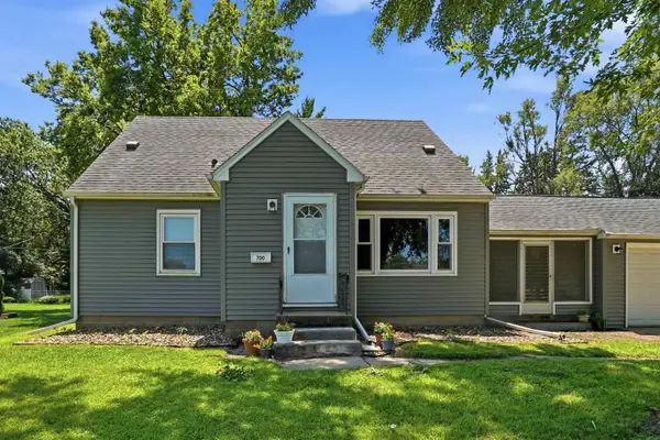 700 Cornwall Avenue, Waterloo, IA 50702