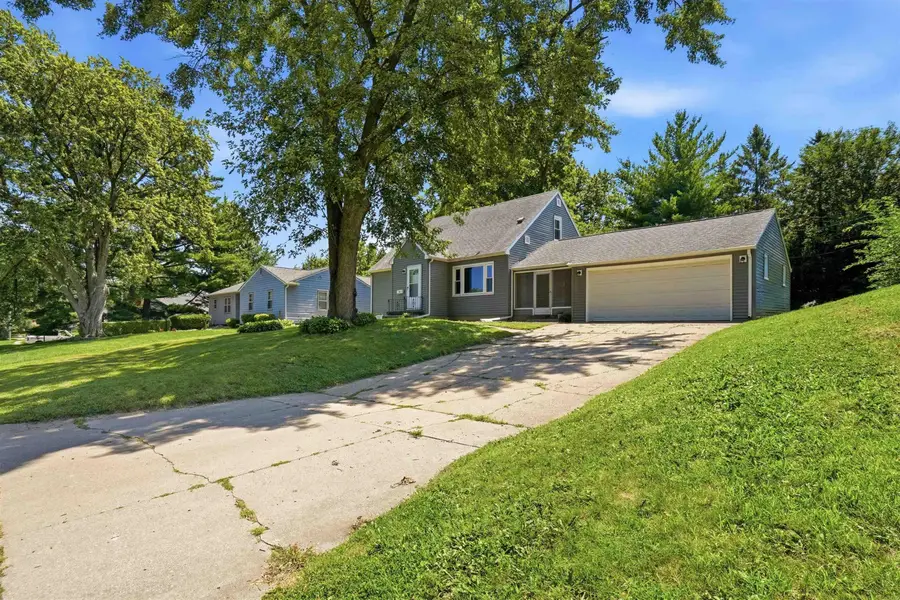 700 Cornwall Avenue, Waterloo, IA 50702 - #2