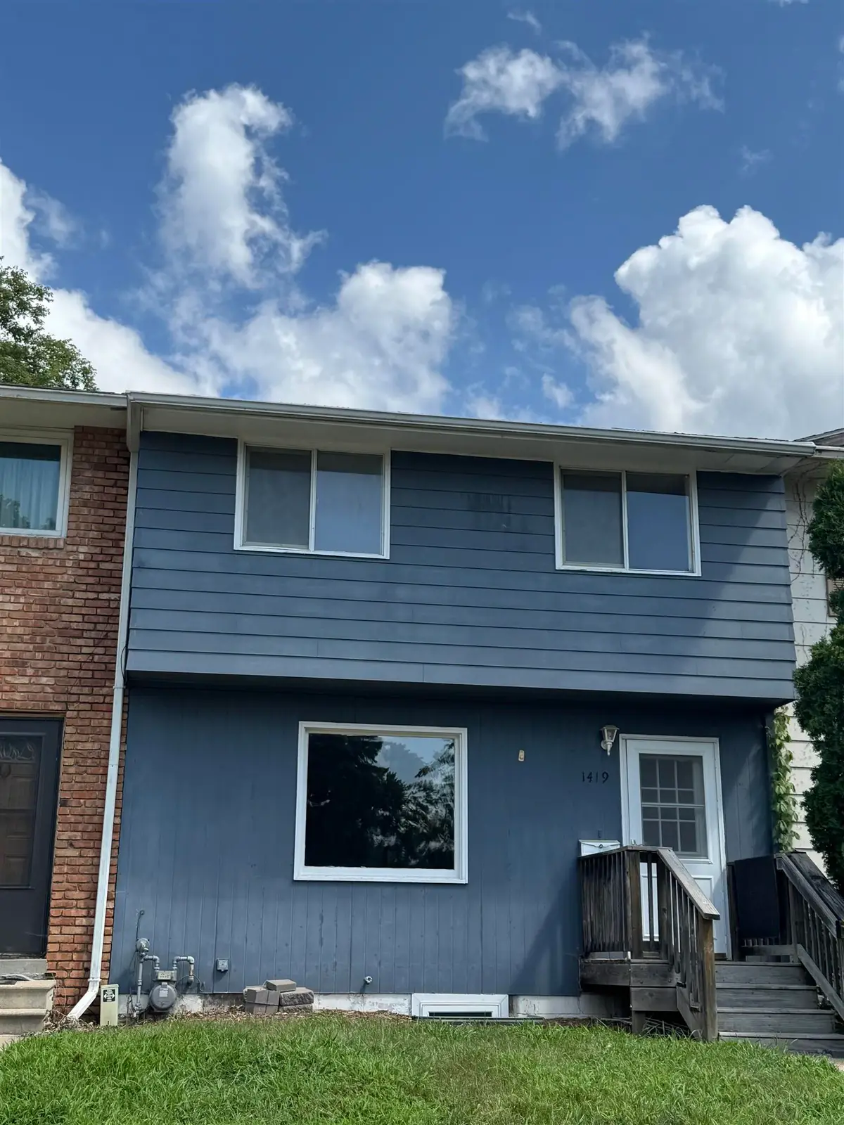 1419 W 2nd Street, Cedar Falls, IA 50613 - #1