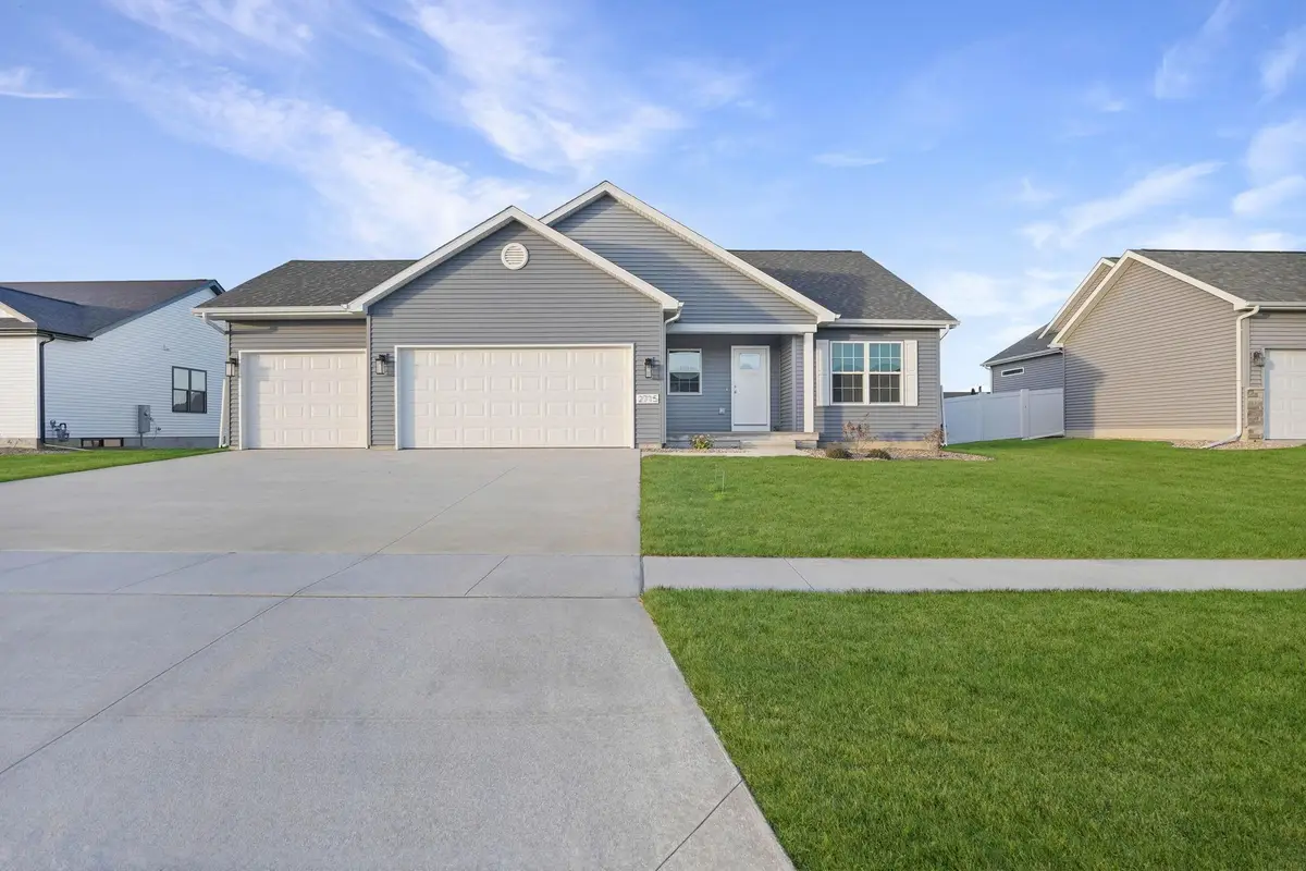 2735 Amber Valley Road, Cedar Falls, IA 50613 - #1