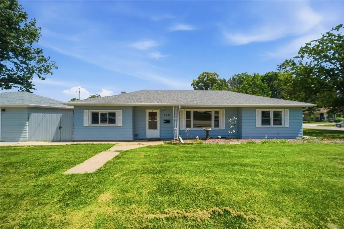 1051 Wisconsin Street, Waterloo, IA 50702 - #1