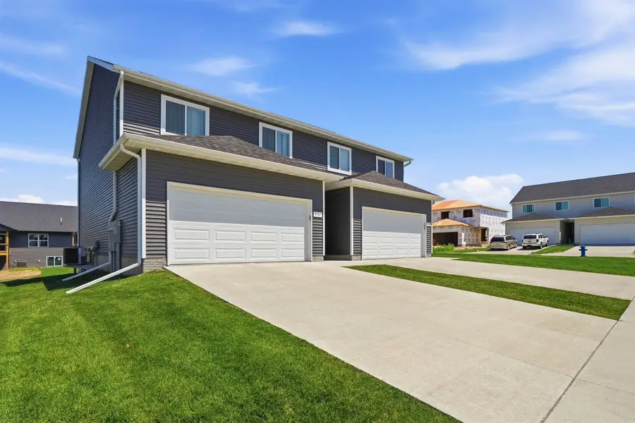 4157 Omaha Avenue, Waterloo, IA 50702 - #2