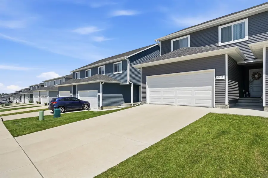 4157 Omaha Avenue, Waterloo, IA 50702 - #3