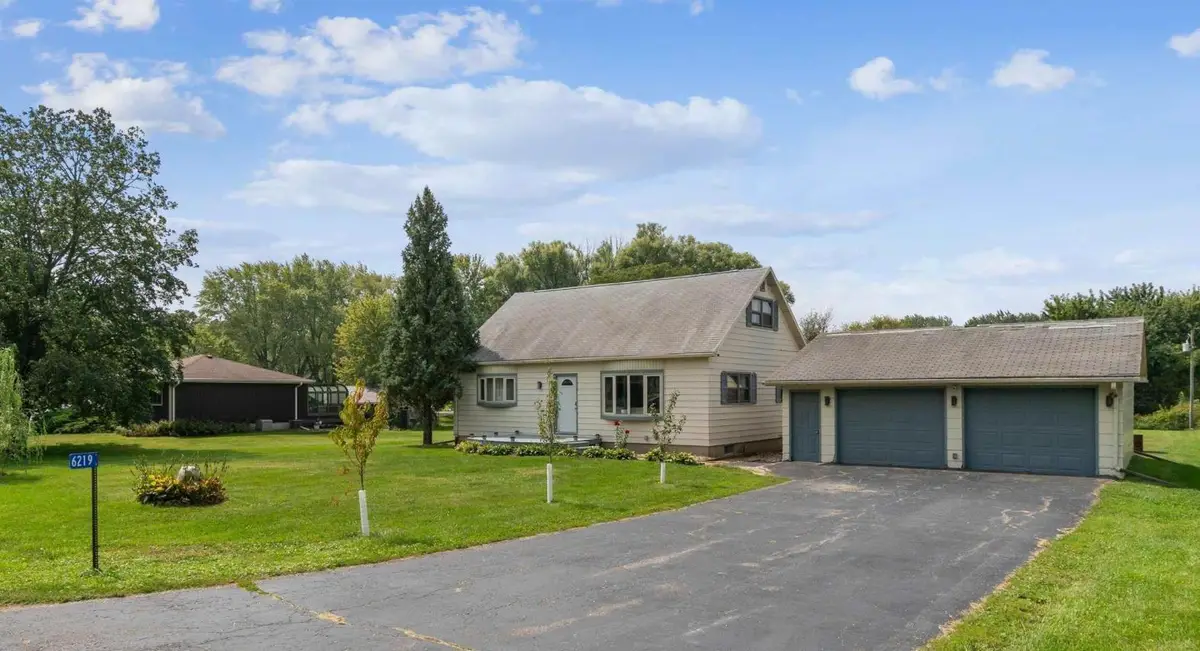 6219 Cutler Street, Waterloo, IA 50703 - #1