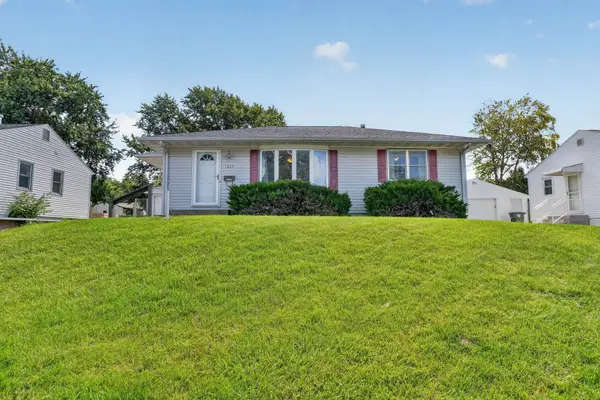 1255 Scott Avenue, Waterloo, IA 50701
