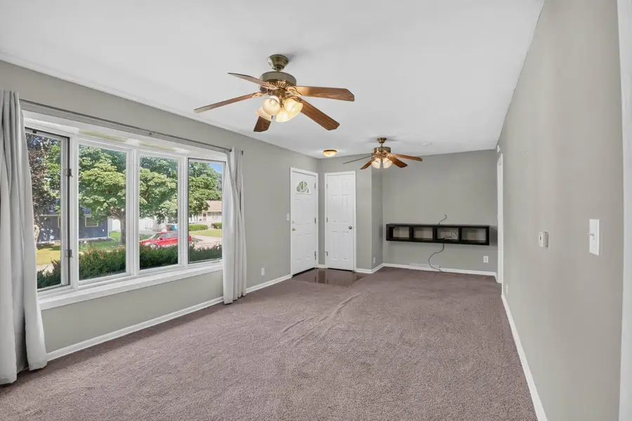 1255 Scott Avenue, Waterloo, IA 50701 - #2