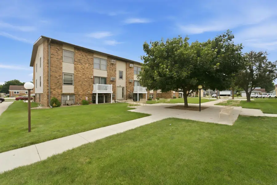 505 Chestnut Street #I, La Porte City, IA 50651 - #2