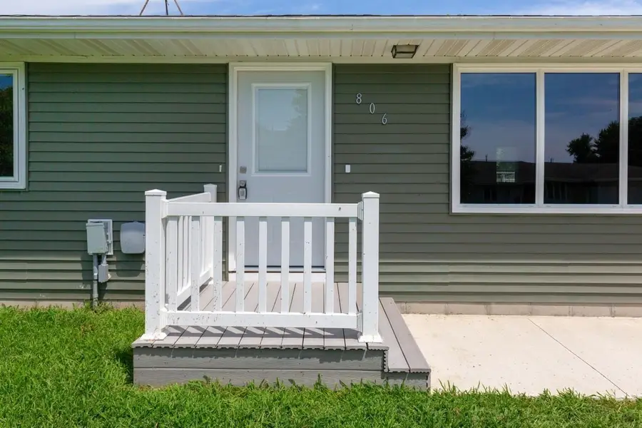 806 Gray, Aplington, IA 50604 - #2