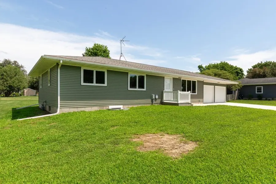 806 Gray, Aplington, IA 50604 - #3