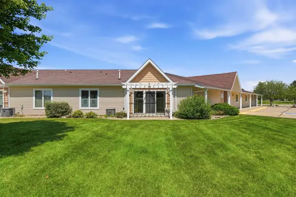 4125 Autumn Ridge Road #122, Cedar Falls, IA 50613