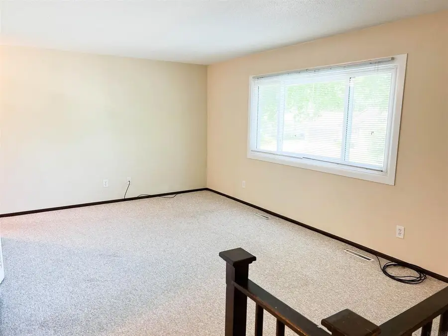 104 E Ave #3, Grundy Center, IA 50638 - #3