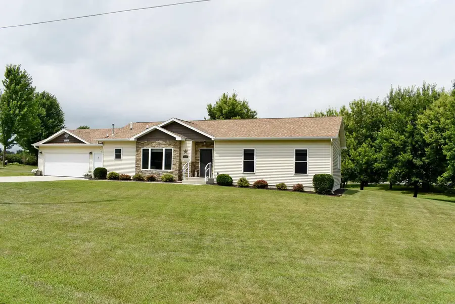 303 Cedar Street, Osage, IA 50461 - #2