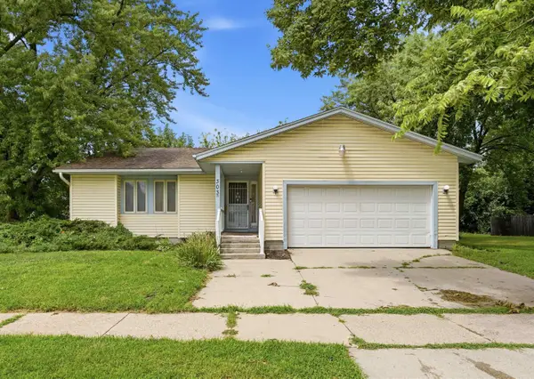 303 Ankeny Street, Waterloo, IA 50703