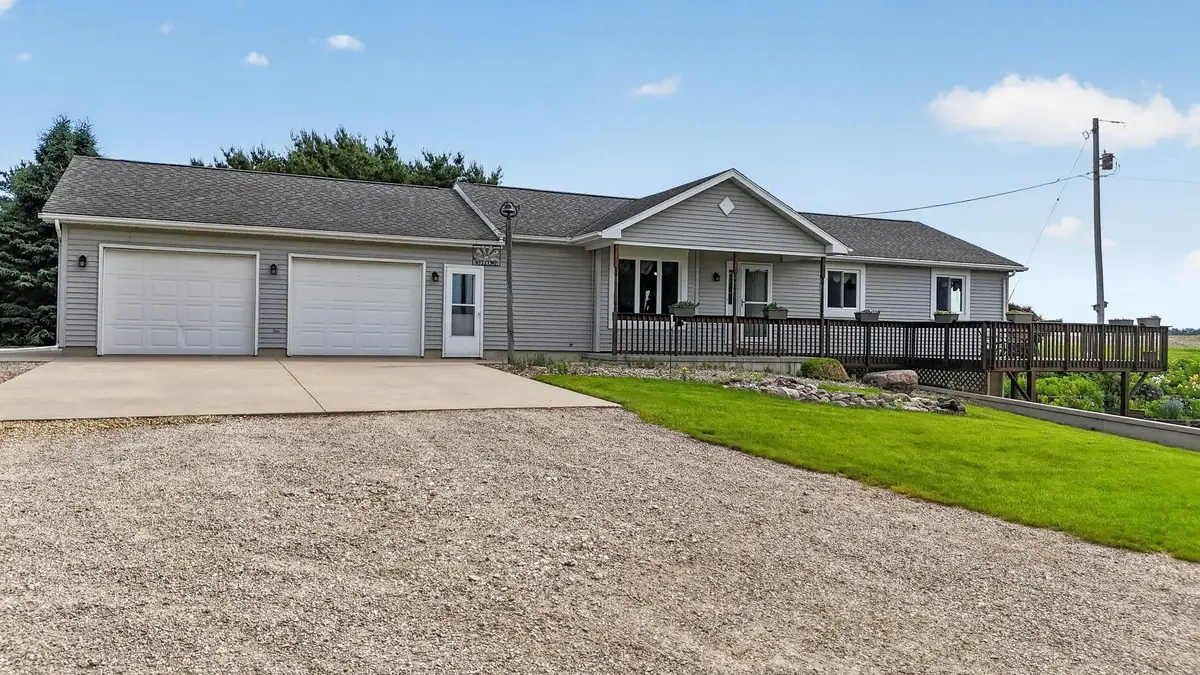 1147 230th, Waverly, IA 50677 - #1