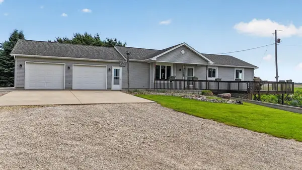 1147 230th, Waverly, IA 50677