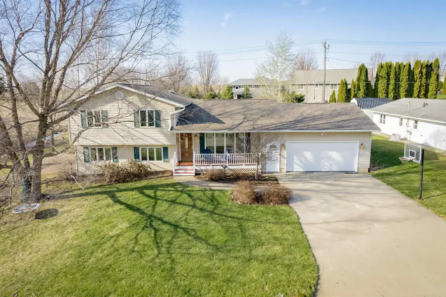 107 Hollywood Boulevard, West Union, IA 52175 - #3