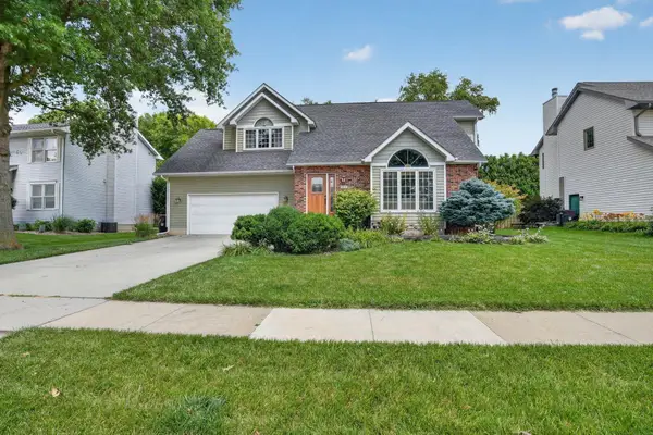 509 Fireside Drive, Cedar Falls, IA 50613