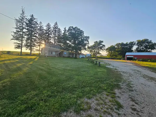 23653 250th Street, Allison, IA 50602