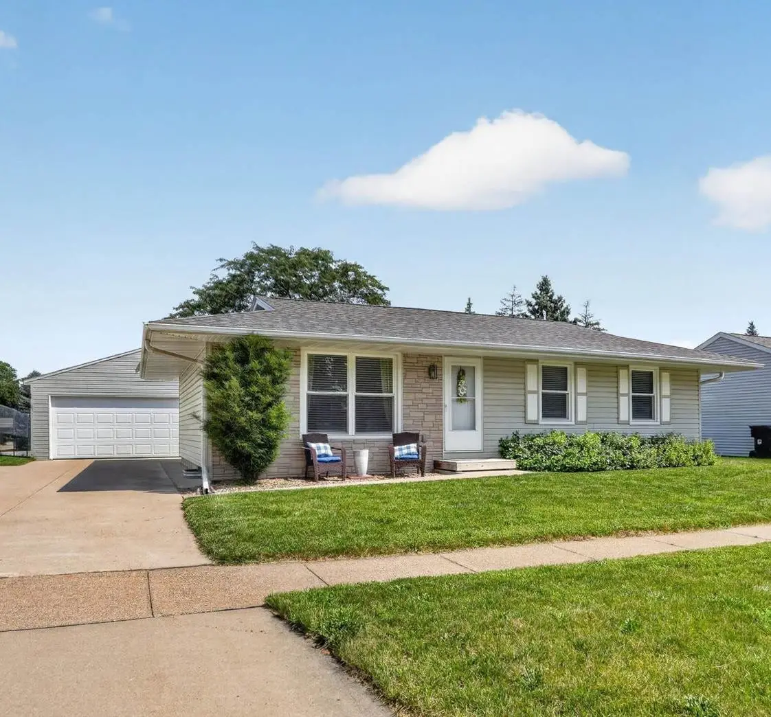122 Bergstrom Boulevard, Cedar Falls, IA 50613 - #1