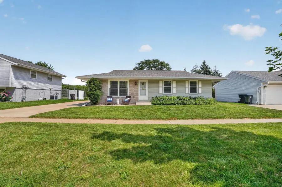 122 Bergstrom Boulevard, Cedar Falls, IA 50613 - #2