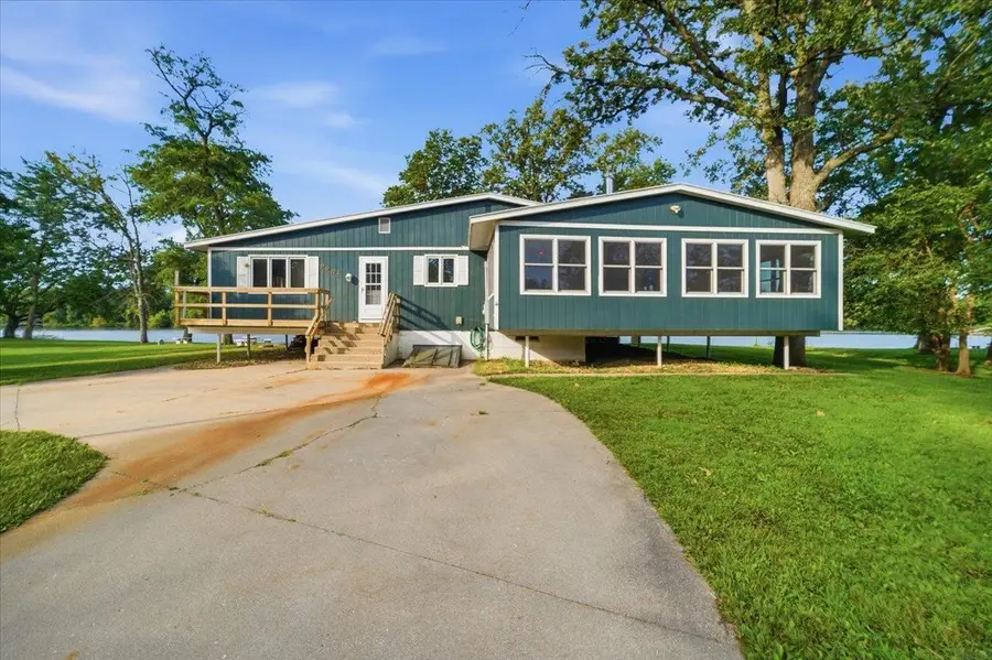 2204 Cottage Row Road, Cedar Falls, IA 50613 - #2