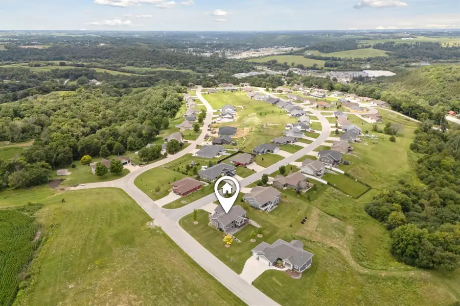 2413 Red Oak Road, Decorah, IA 52101 - #3