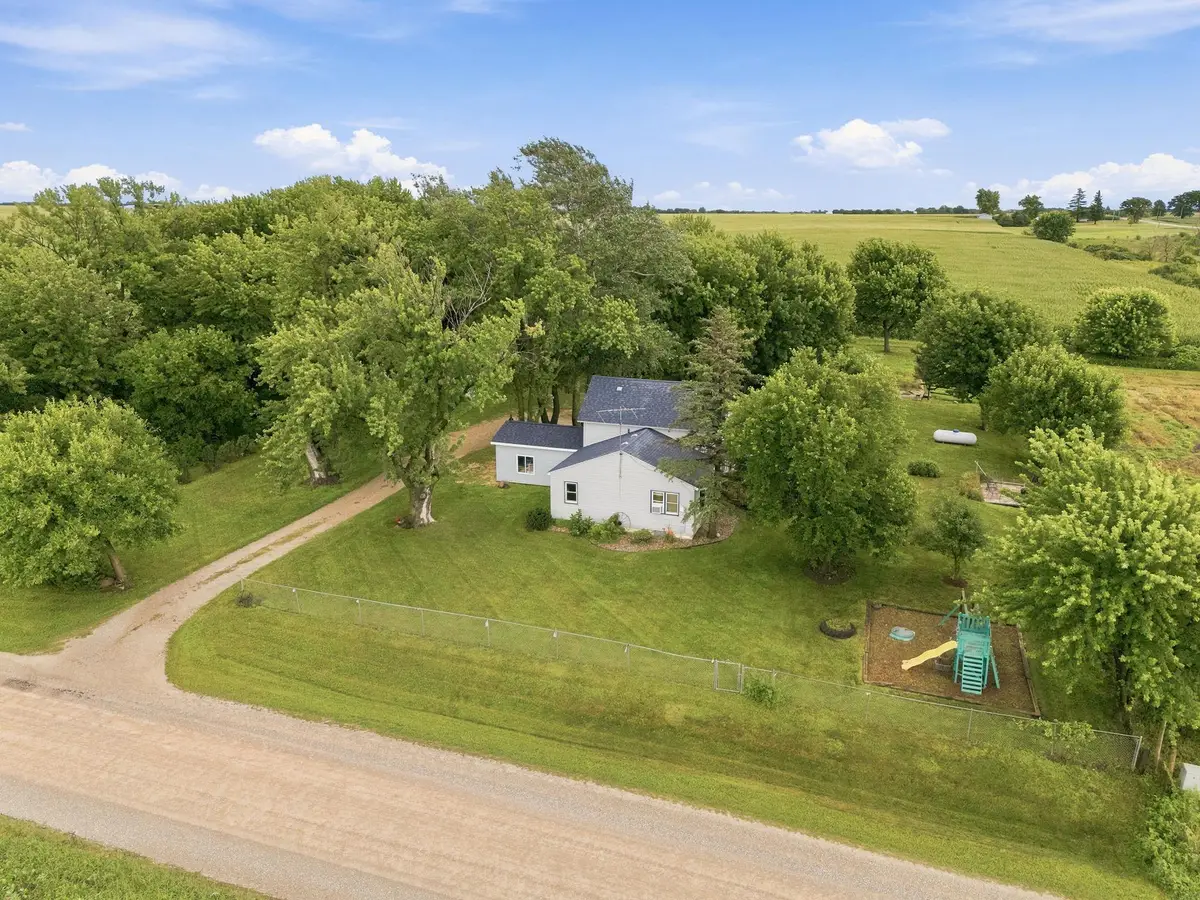 1892 Ivanhoe Avenue, New Hampton, IA 50659 - #1